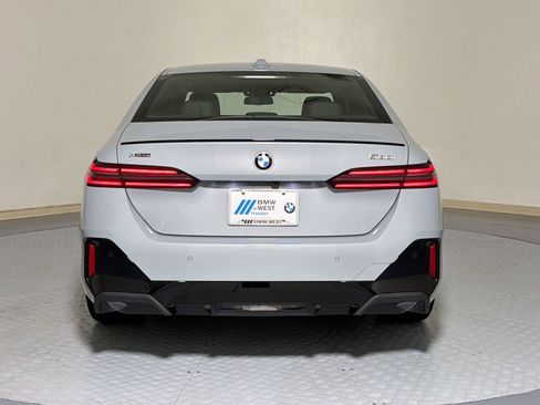 New 2027 BMW 530i xDrive AWD/4WD image 9