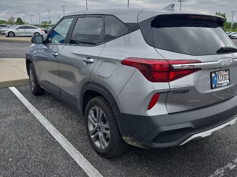 Used 2023 Kia Seltos LX AWD/4WD image 7