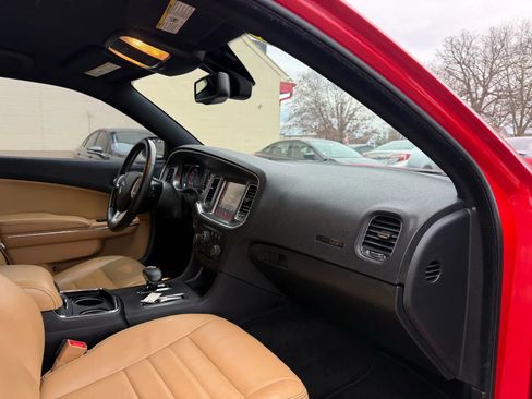 Used 2014 Dodge Charger SXT Plus image 19