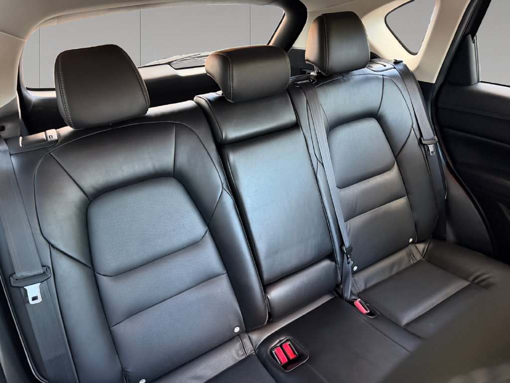 Used 2025 MAZDA CX-5 AWD 2.5 S w/ Select Package image 19