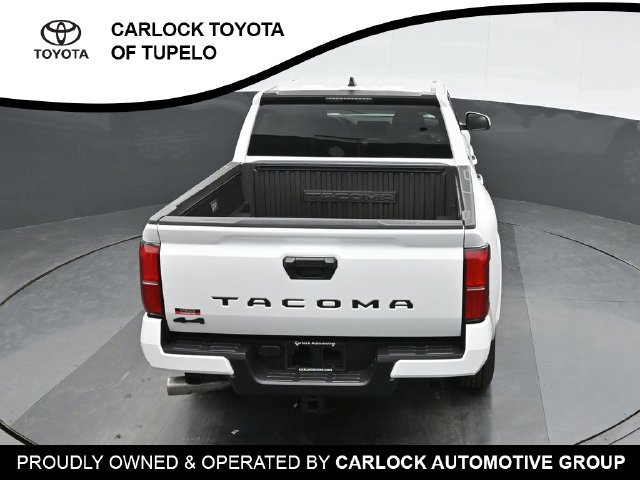 Used 2025 Toyota Tacoma SR5 AWD/4WD image 29