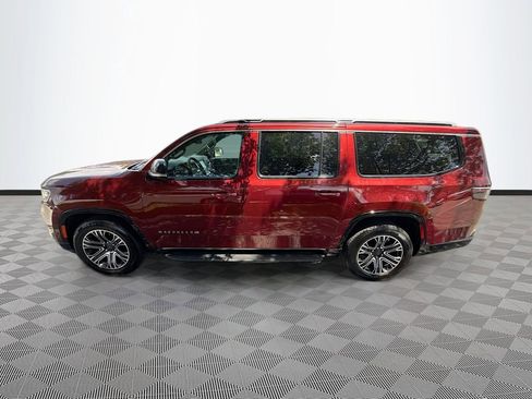 Used 2023 Jeep Wagoneer L Series II image 5