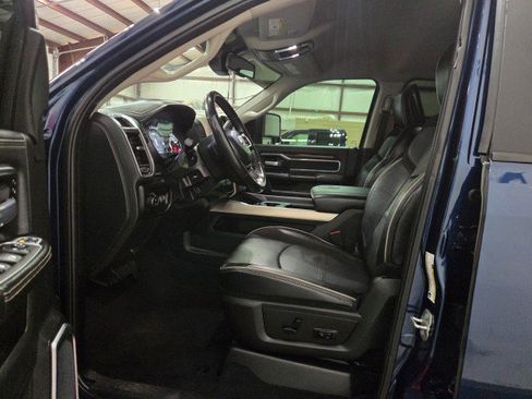 Used 2024 RAM 2500 Laramie w/ Towing Technology Group AWD/4WD image 7