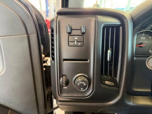 Used 2017 Chevrolet Silverado 2500 W/T w/ WT Fleet Convenience Package image 19