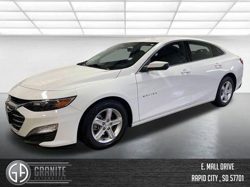 Used 2024 Chevrolet Malibu LS w/ Driver Confidence Package FWD image 1