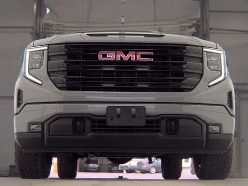 Used 2024 GMC Sierra 1500 Elevation AWD/4WD image 10