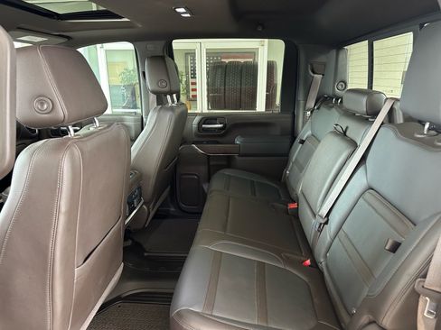 Used 2022 GMC Sierra 2500 Denali w/ Denali Ultimate Package image 28