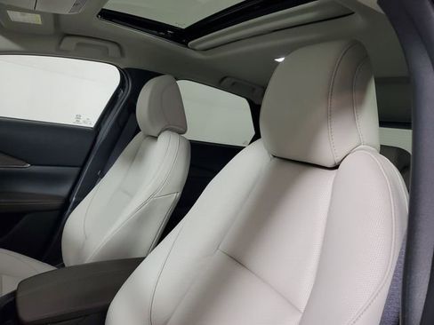 Used 2025 MAZDA CX-30 AWD 2.5 S w/ Premium Package image 23