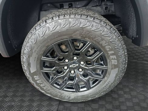 Used 2024 Chevrolet Colorado Trail Boss w/ Advanced Trailering Package AWD/4WD image 23