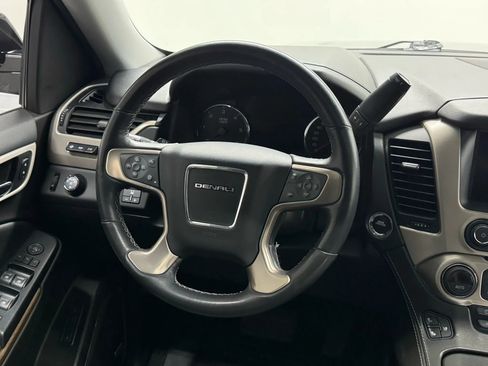 Used 2019 GMC Yukon XL Denali w/ Denali Ultimate Package image 24