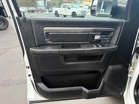 Used 2014 RAM 1500 Sport w/ Trailer Tow Group image 8