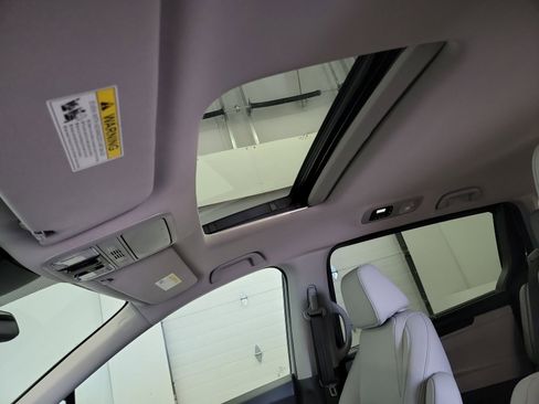 Certified 2024 Honda Odyssey EX-L image 24