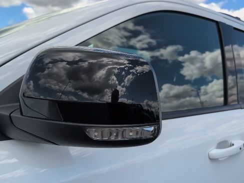 Used 2025 Dodge Durango R/T AWD/4WD image 18