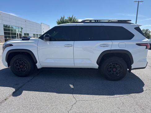 Used 2026 Toyota Sequoia TRD Pro AWD/4WD image 8