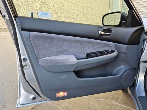 Used 2007 Honda Accord SE image 8