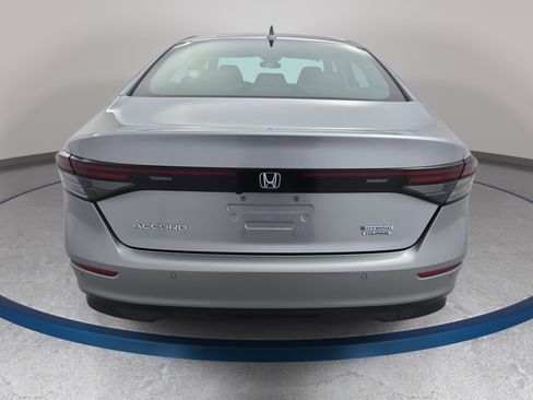 Used 2023 Honda Accord Touring image 6