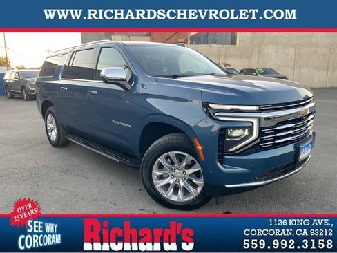 Used 2025 Chevrolet Suburban Premier image 1