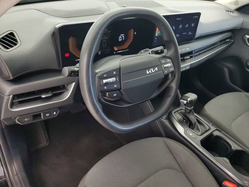 Used 2025 Kia K4 FWD image 12