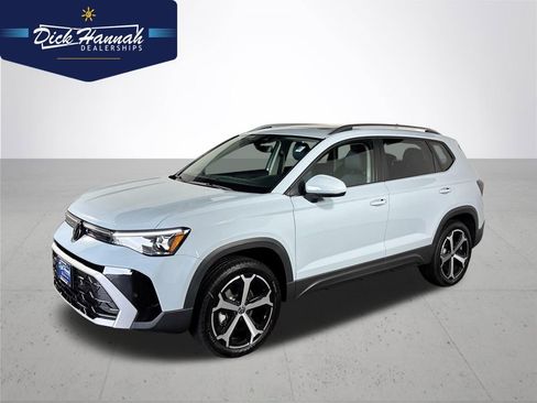 New 2025 Volkswagen Taos SEL image 1