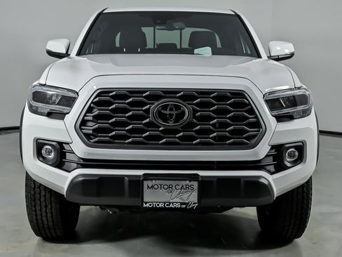 Used 2021 Toyota Tacoma TRD Off-Road image 5