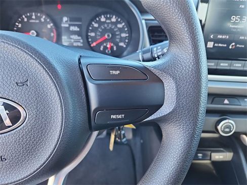 Certified 2021 Kia Rio LX image 29