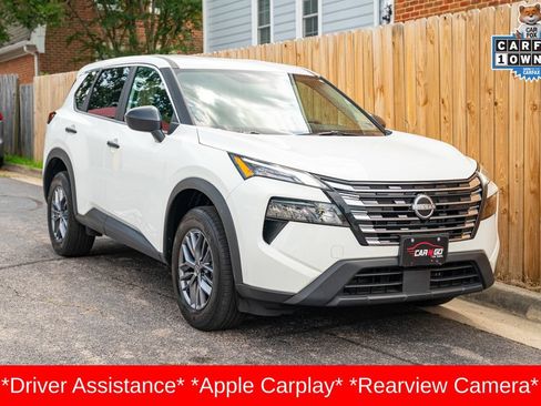 Used 2025 Nissan Rogue S AWD/4WD image 3