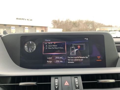 Used 2021 Lexus ES 250 w/ Premium Package image 24