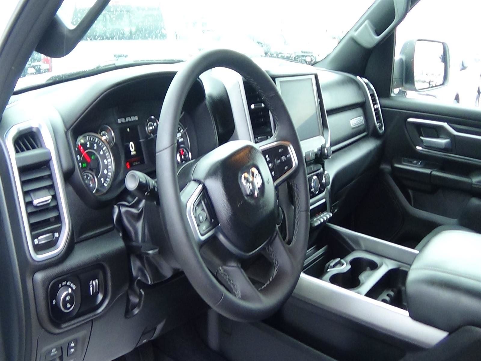 Used 2025 RAM 1500 Big Horn AWD/4WD image 18