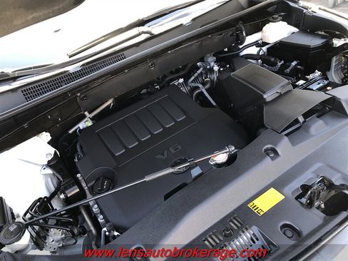 Used 2016 Toyota Highlander Plus AWD/4WD image 26