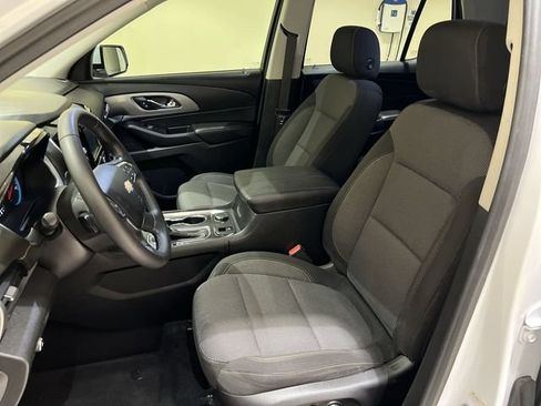 Used 2018 Chevrolet Traverse LT FWD image 17