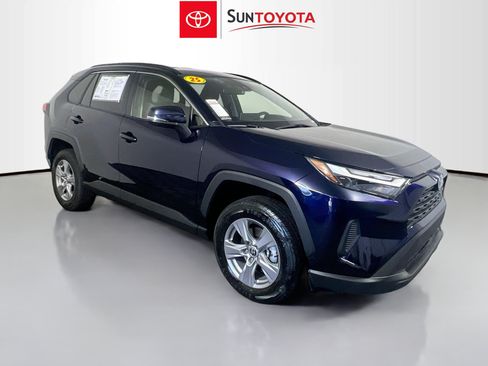 Used 2025 Toyota RAV4 XLE FWD image 1