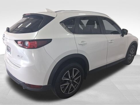 Used 2018 MAZDA CX-5 Touring w/ Preferred Equipment Package image 5