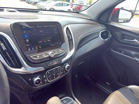 Certified 2024 Chevrolet Equinox Premier FWD image 21