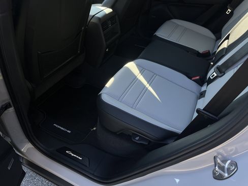 Certified 2025 Porsche Cayenne S image 24