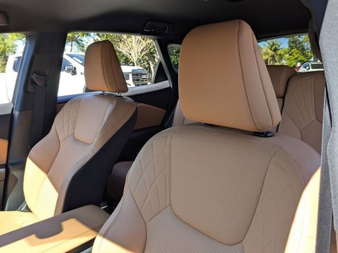 Used 2025 Lexus RX 350 FWD w/ Technology Package image 17