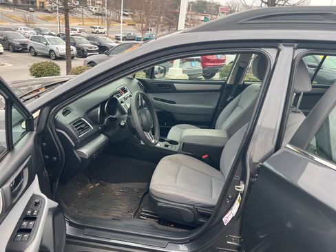 Used 2019 Subaru Outback 2.5i image 16
