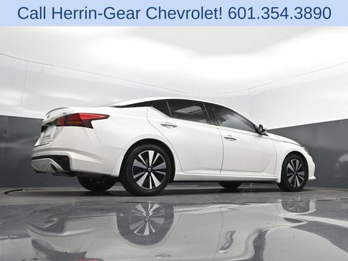 Used 2021 Nissan Altima 2.5 SL FWD image 42