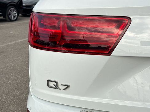 Used 2019 Audi Q7 3.0T Premium Plus AWD/4WD image 10