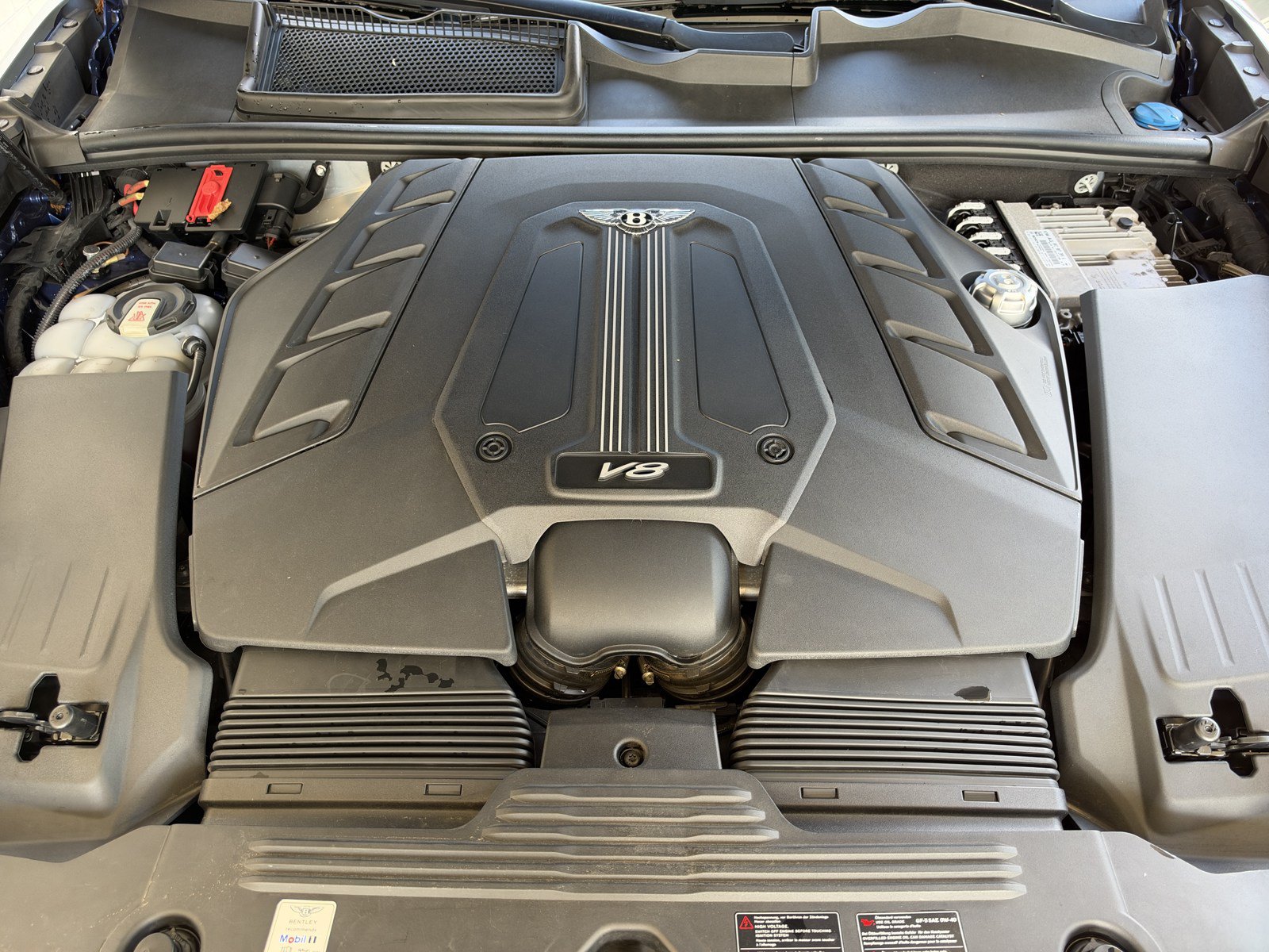 Certified 2021 Bentley Bentayga AWD/4WD image 10