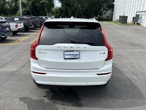Used 2023 Volvo XC90 B5 Core w/ Protection Package Premier AWD/4WD image 9