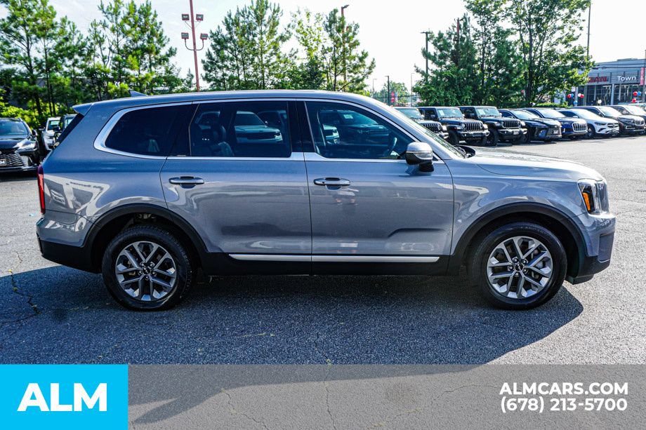 Used 2024 Kia Telluride LX FWD image 8
