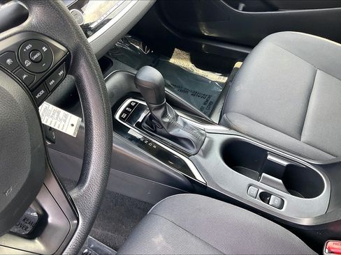 Used 2025 Toyota Corolla LE FWD image 22