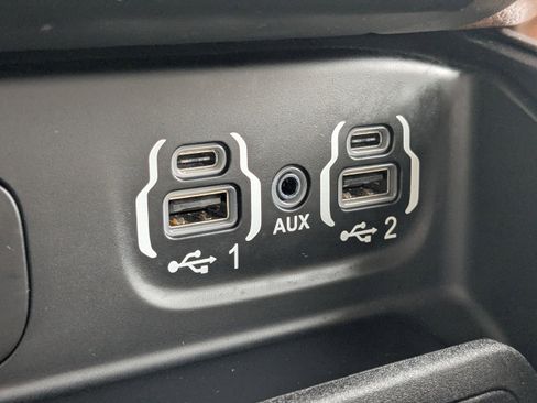 Used 2019 RAM 2500 Laramie AWD/4WD image 21