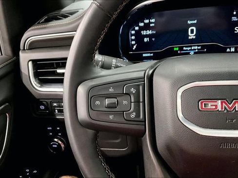 Used 2024 GMC Yukon XL AT4 AWD/4WD image 26