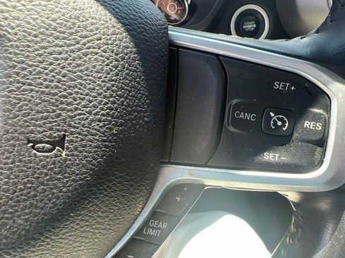 Used 2022 RAM 1500 Big Horn AWD/4WD image 5