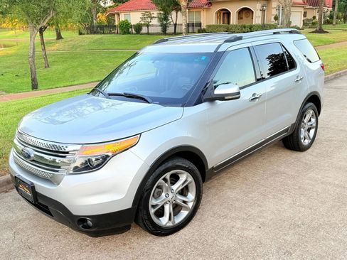 Used 2013 Ford Explorer Limited image 9
