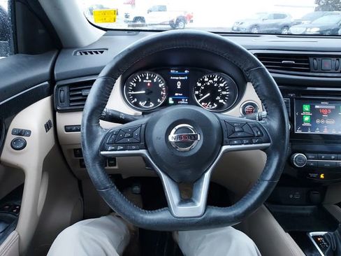 Used 2018 Nissan Rogue SL w/ Premium Package image 13