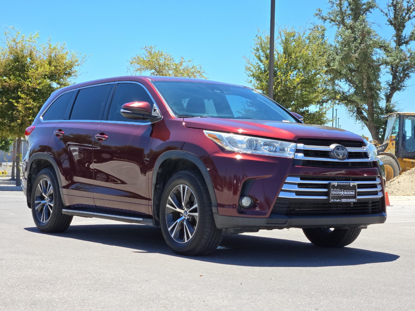 Used 2018 Toyota Highlander Plus FWD image 7
