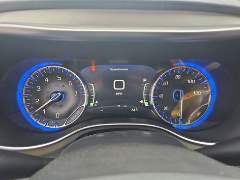 New 2026 Chrysler Pacifica Pinnacle w/ Trailer Tow Group FWD image 22
