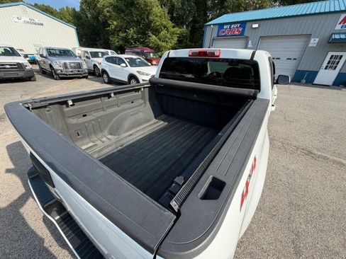 Used 2020 Chevrolet Colorado W/T w/ WT Convenience Package AWD/4WD image 13